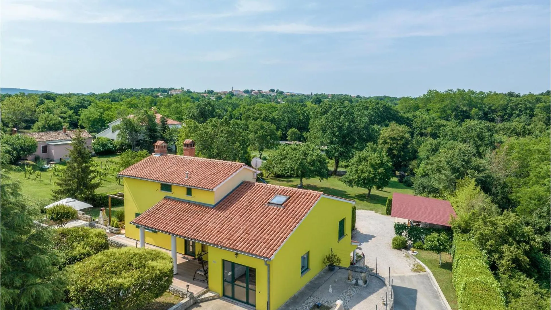2 Bedroom Awesome Apartment In Labin Nedescina Holiday home