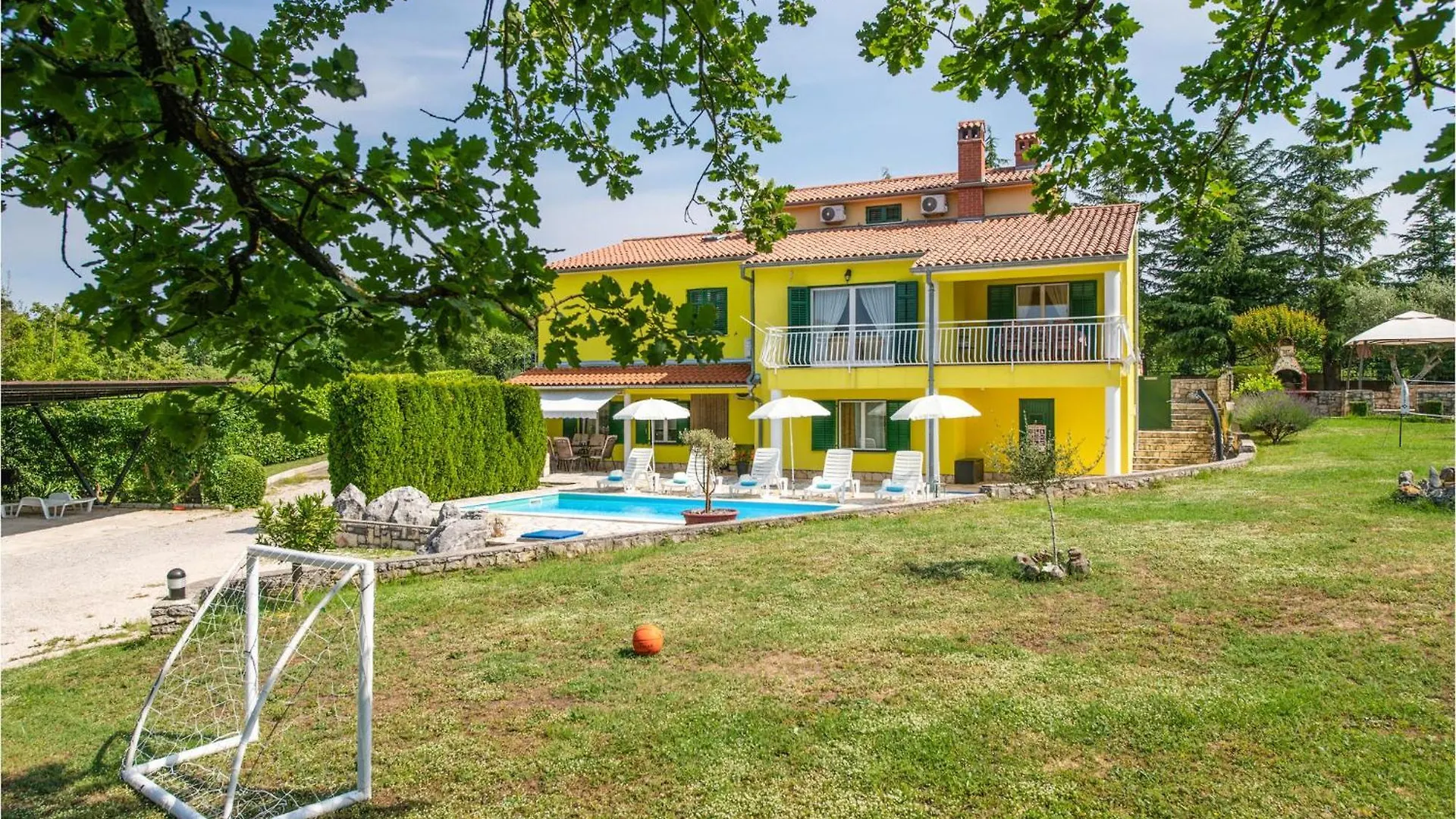 2 Bedroom Awesome Apartment In Labin Nedescina 0*,  Croatia